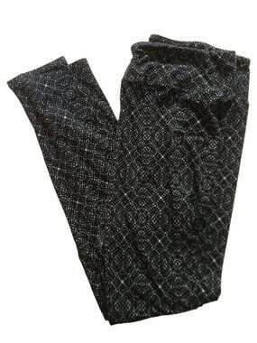 LuLaRoe Buttery Soft Leggings Black & White Tall&Curvy